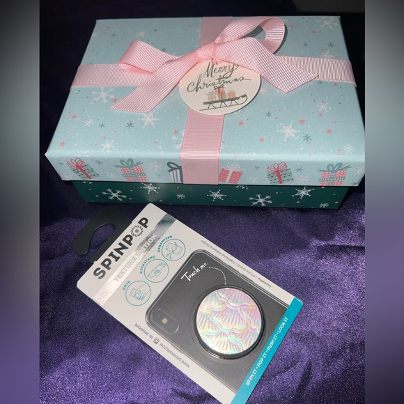 Iridescent Spin Pop iPhone accessory for easy holding Christmas Gift technology - Picture 5 of 8